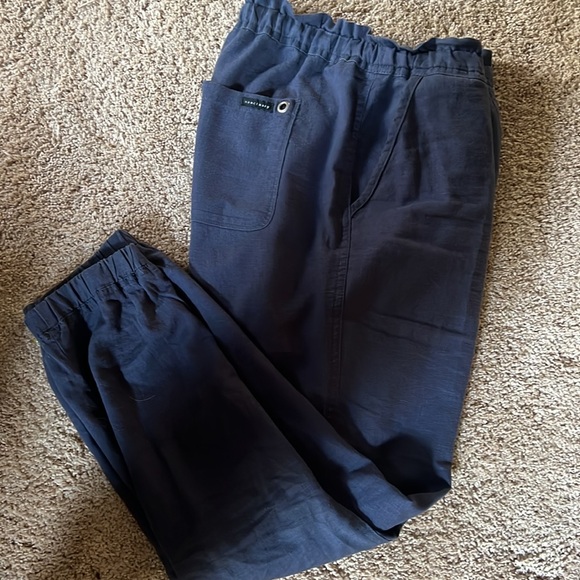 Bundle - Picture 12 of 12